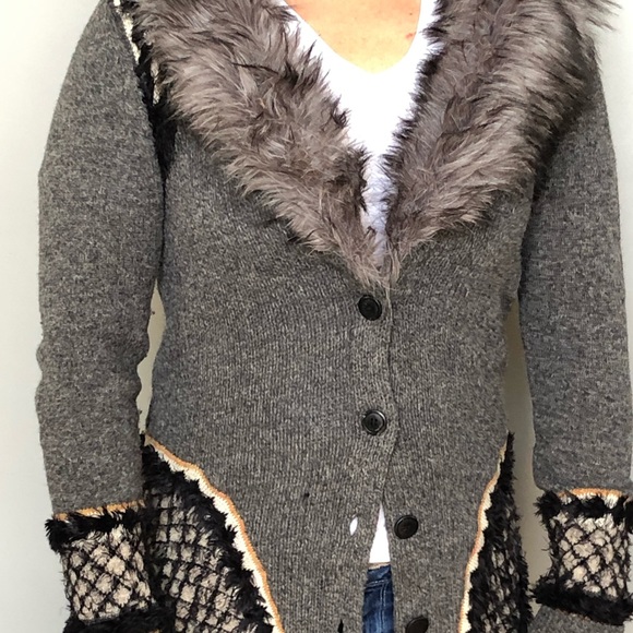 Anthropologie Sweaters - Sleeping on snow sweater